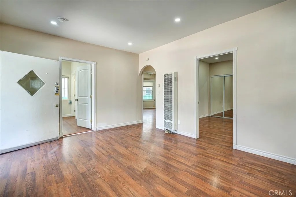 1234 W 37th Drive, Los Angeles, California 90007 home-pic-5