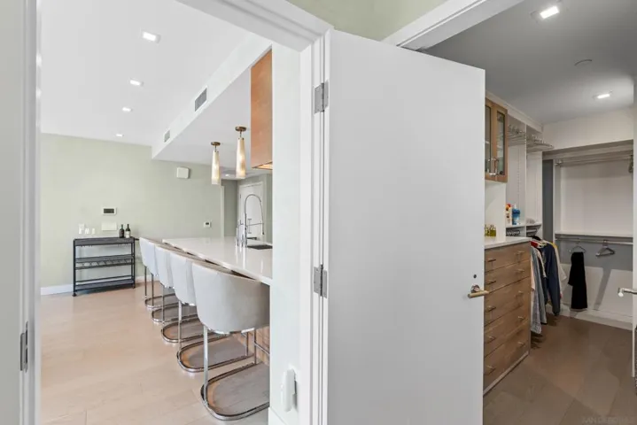 888 W E Street 1106, San Diego, California 92101