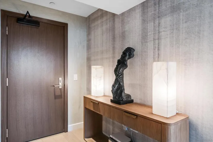 888 W E Street 1106, San Diego, California 92101