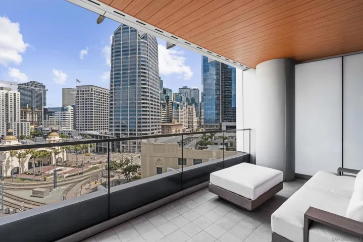 888 W E Street 1106, San Diego, California 92101