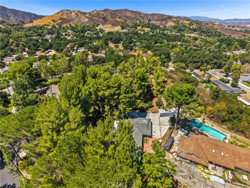 15857 Beaver Run Road, Canyon Country, California 91387 home-pic-37