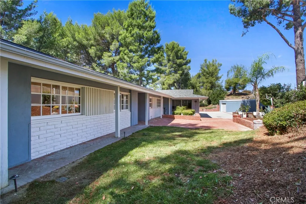 15857 Beaver Run Road, Canyon Country, California 91387 home-pic-3