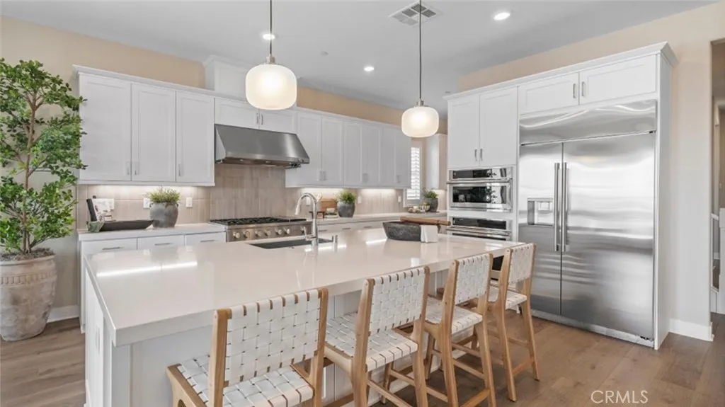 29503 Corte Azulejo, Valencia, California 91354 home-pic-4