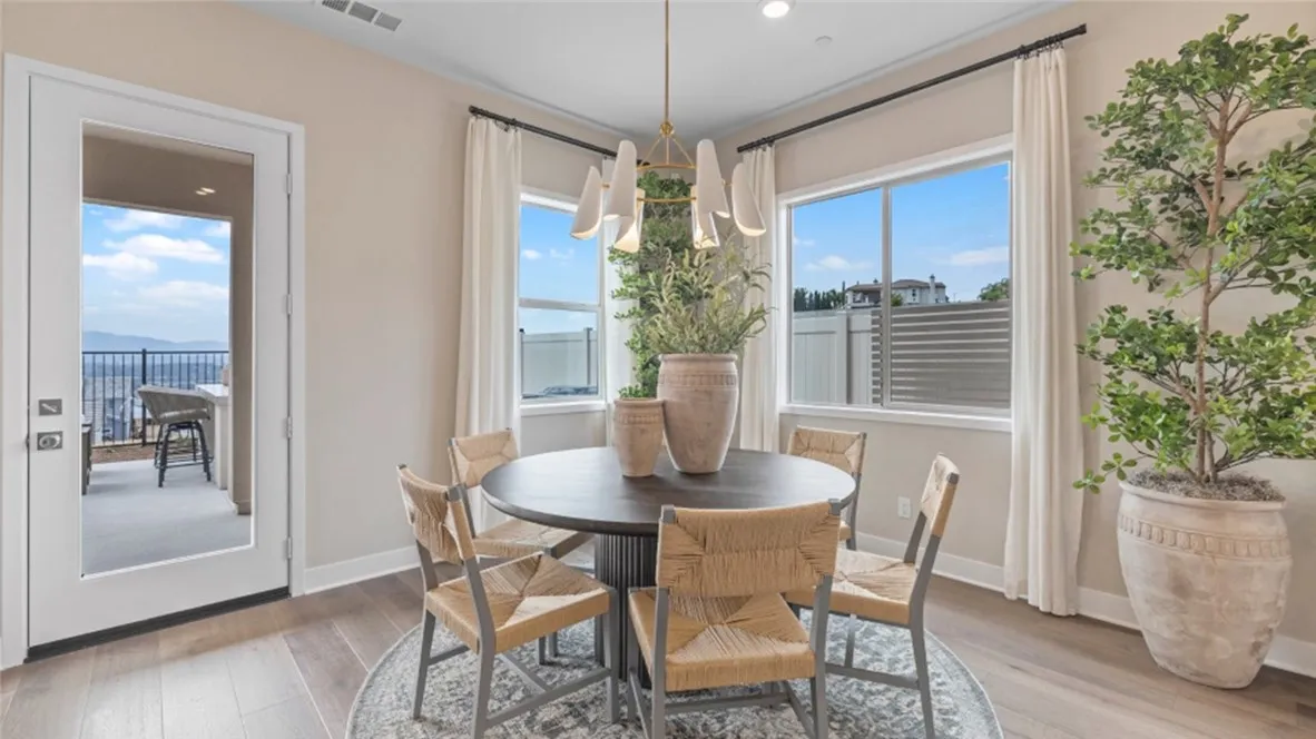 29503 Corte Azulejo, Valencia, California 91354 home-pic-7