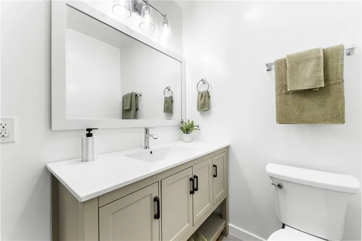 3719 N Greenbrier Road, Long Beach, California 90808