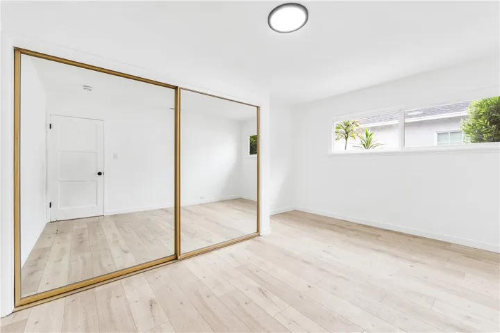 3719 N Greenbrier Road, Long Beach, California 90808