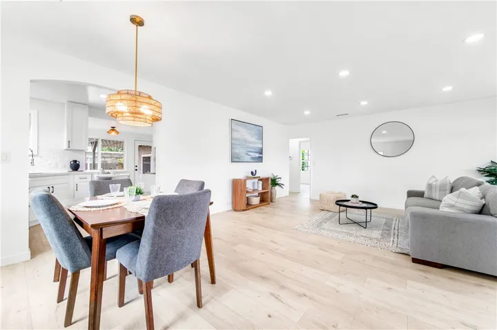 3719 N Greenbrier Road, Long Beach, California 90808