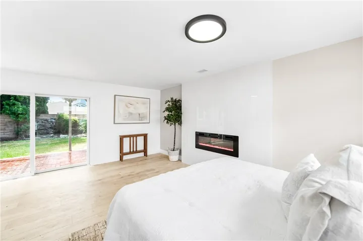 3719 N Greenbrier Road, Long Beach, California 90808