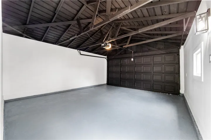 3719 N Greenbrier Road, Long Beach, California 90808