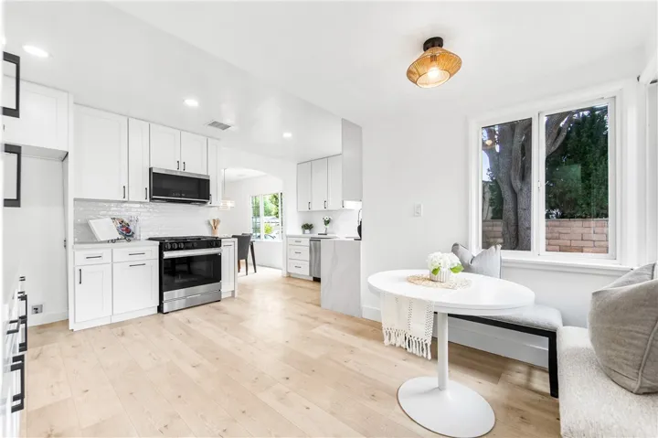 3719 N Greenbrier Road, Long Beach, California 90808