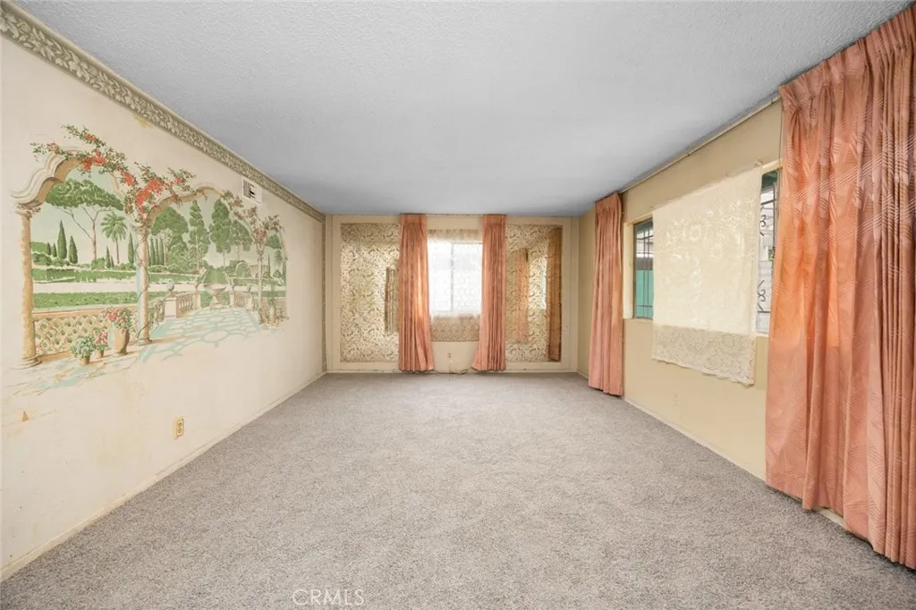 19327 Galway Ave, Carson, California 90746 home-pic-2