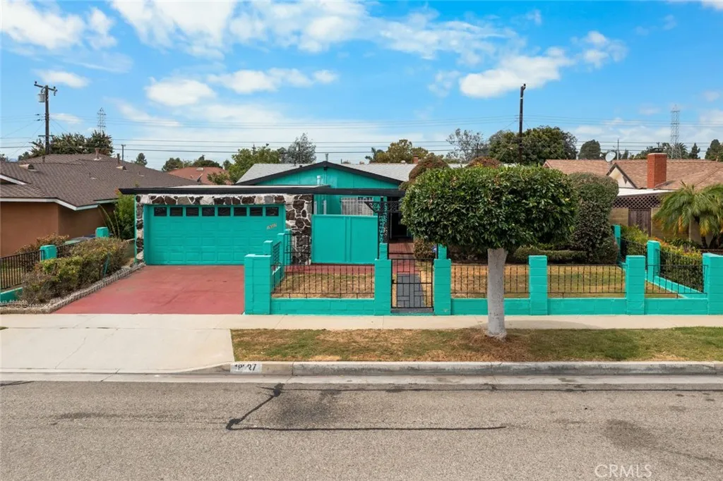19327 Galway Ave, Carson, California 90746 home-pic-0