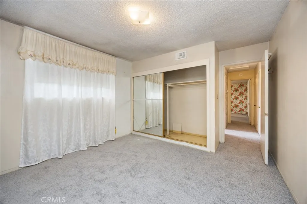 19327 Galway Ave, Carson, California 90746 home-pic-15