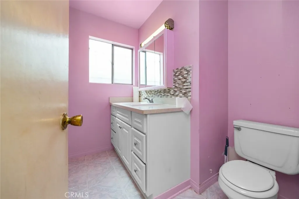 19327 Galway Ave, Carson, California 90746 home-pic-16
