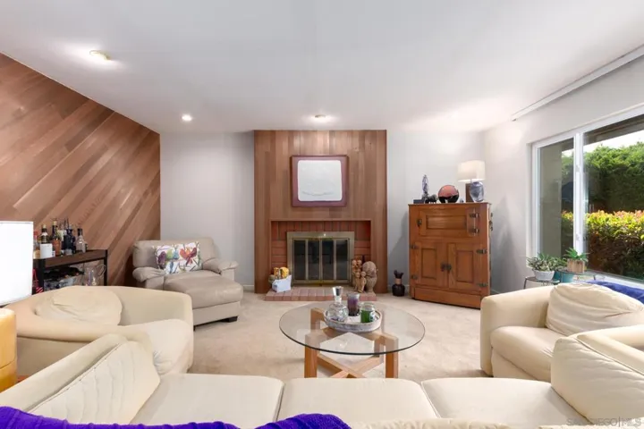 2941 Ariane Dr, San Diego, California 92117