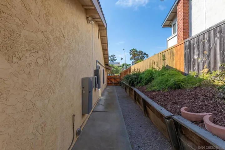 2941 Ariane Dr, San Diego, California 92117
