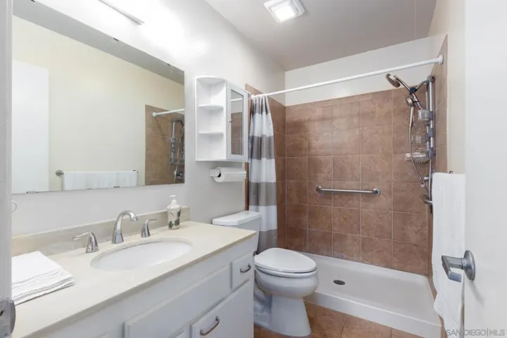 2941 Ariane Dr, San Diego, California 92117