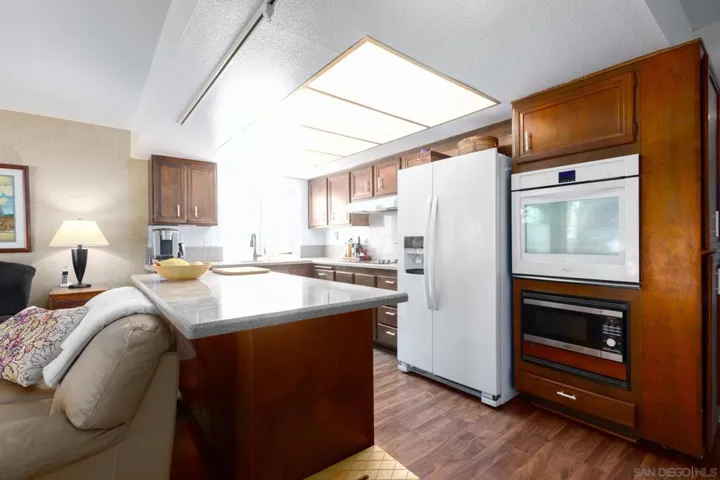 2941 Ariane Dr, San Diego, California 92117