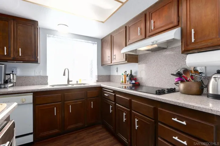 2941 Ariane Dr, San Diego, California 92117