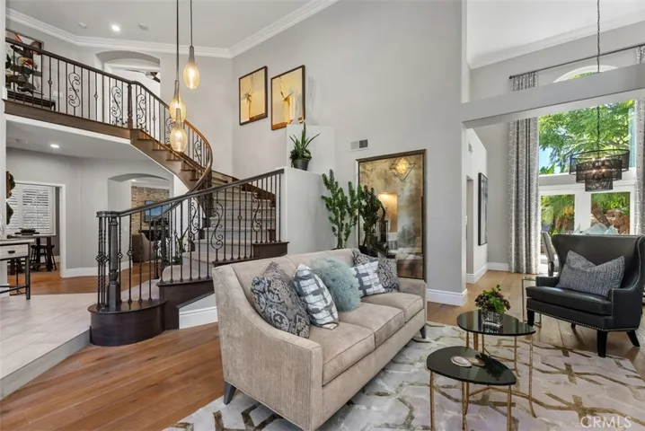 Entry | Family Room
