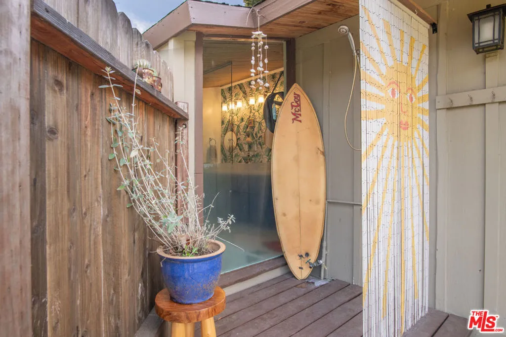 886 Camino Colibri, Calabasas, California 91302 home-pic-21