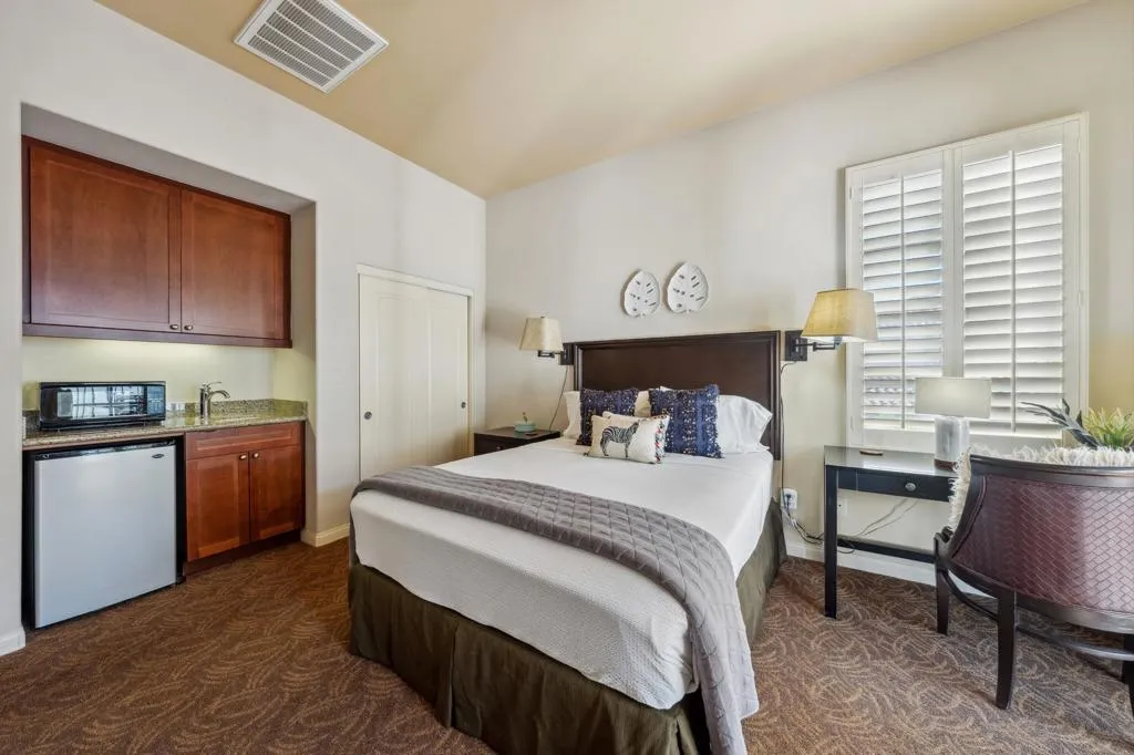 48616 Legacy Drive, La Quinta, California 92253 home-pic-13