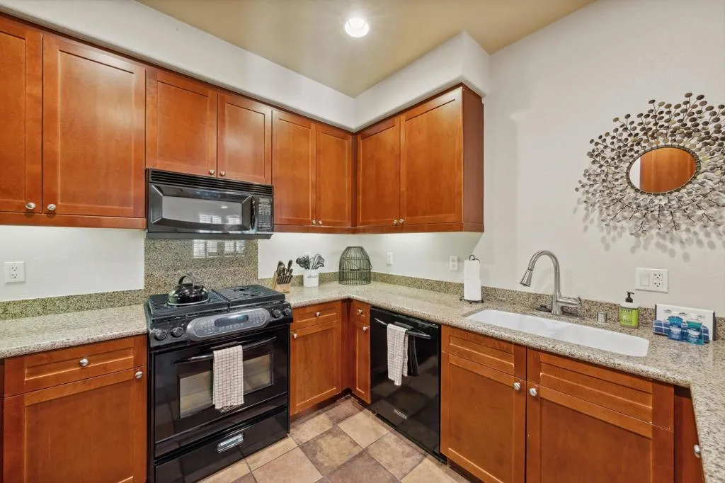 48616 Legacy Drive, La Quinta, California 92253 home-pic-11