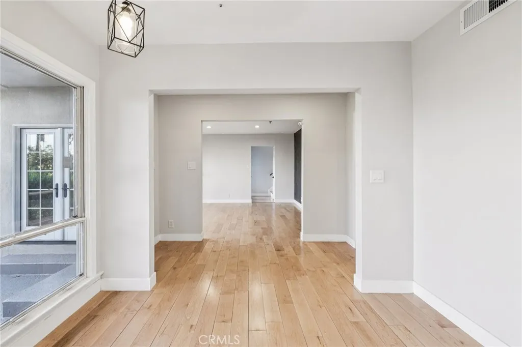 3600 Multiview Drive, Los Angeles, California 90068 home-pic-24
