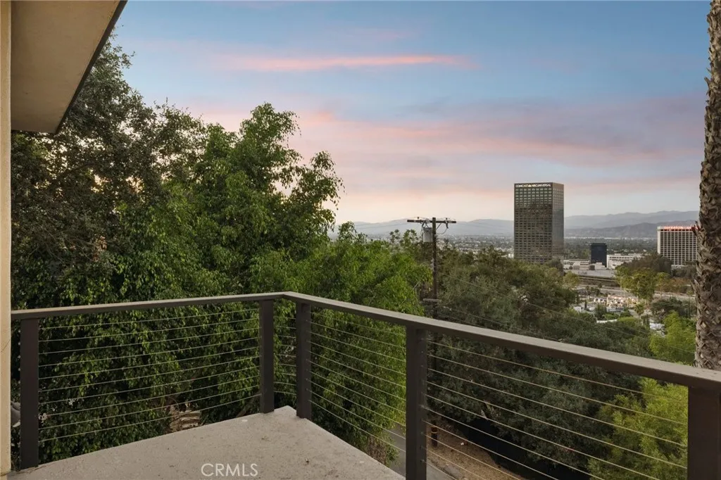 3600 Multiview Drive, Los Angeles, California 90068 home-pic-64