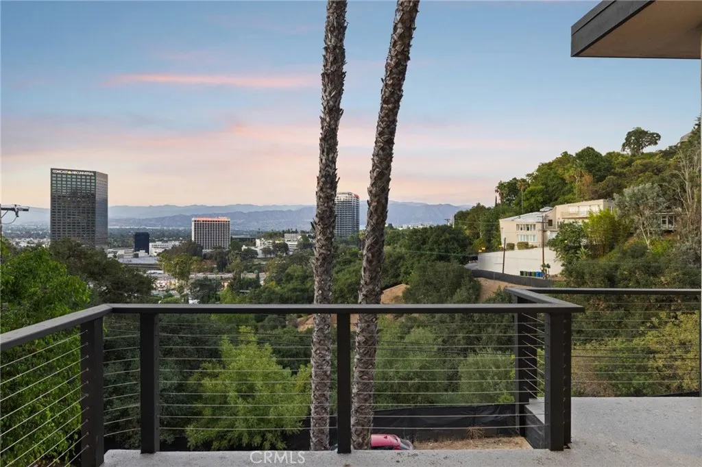 3600 Multiview Drive, Los Angeles, California 90068 home-pic-3
