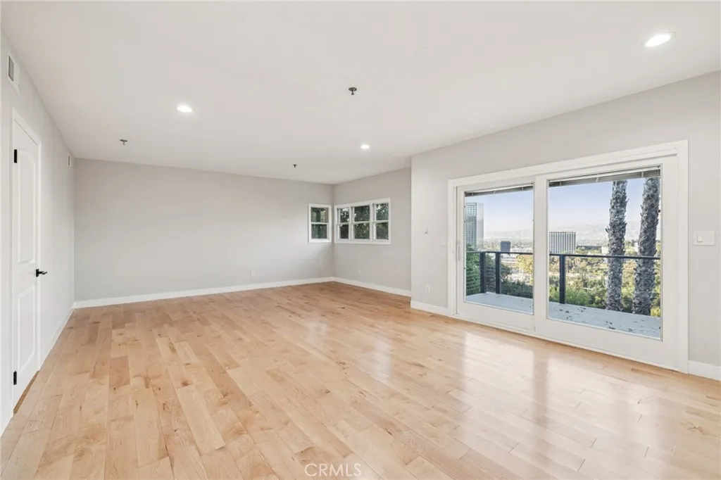 3600 Multiview Drive, Los Angeles, California 90068 home-pic-40