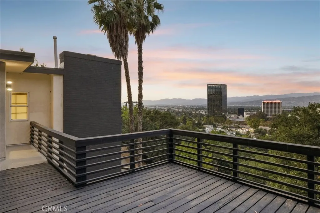 3600 Multiview Drive, Los Angeles, California 90068 home-pic-4