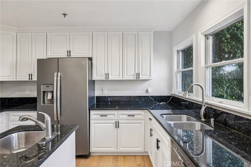3600 Multiview Drive, Los Angeles, California 90068 home-pic-18
