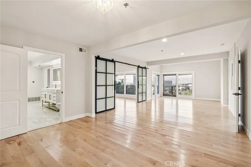 3600 Multiview Drive, Los Angeles, California 90068 home-pic-34