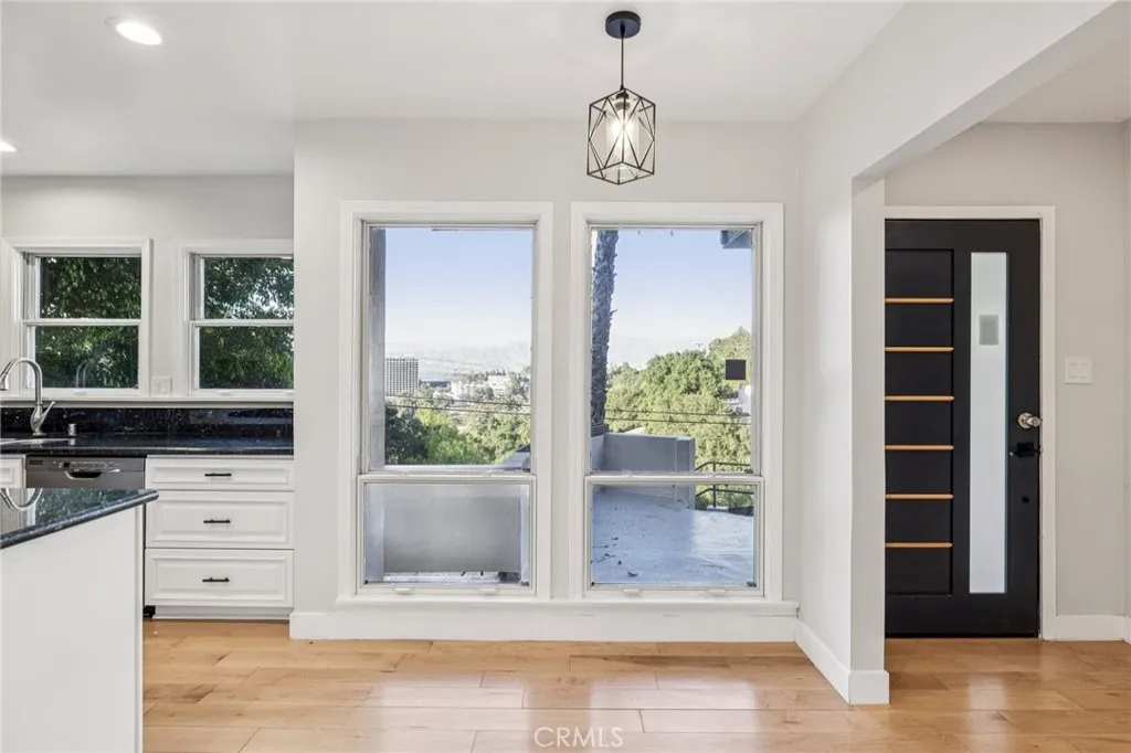 3600 Multiview Drive, Los Angeles, California 90068 home-pic-16
