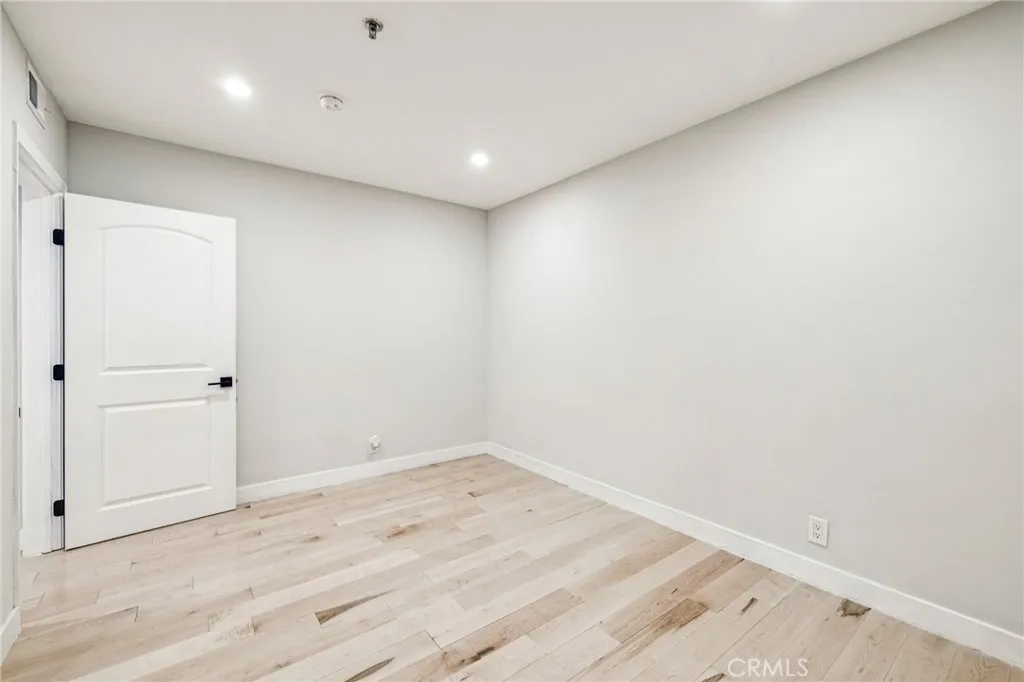 3600 Multiview Drive, Los Angeles, California 90068 home-pic-32