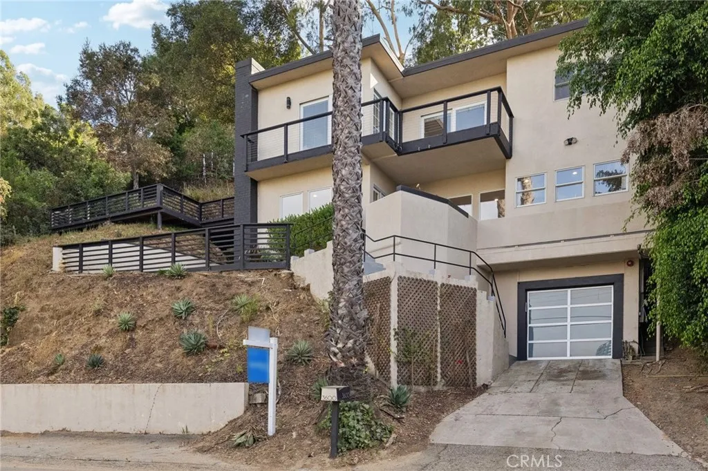 3600 Multiview Drive, Los Angeles, California 90068 home-pic-6