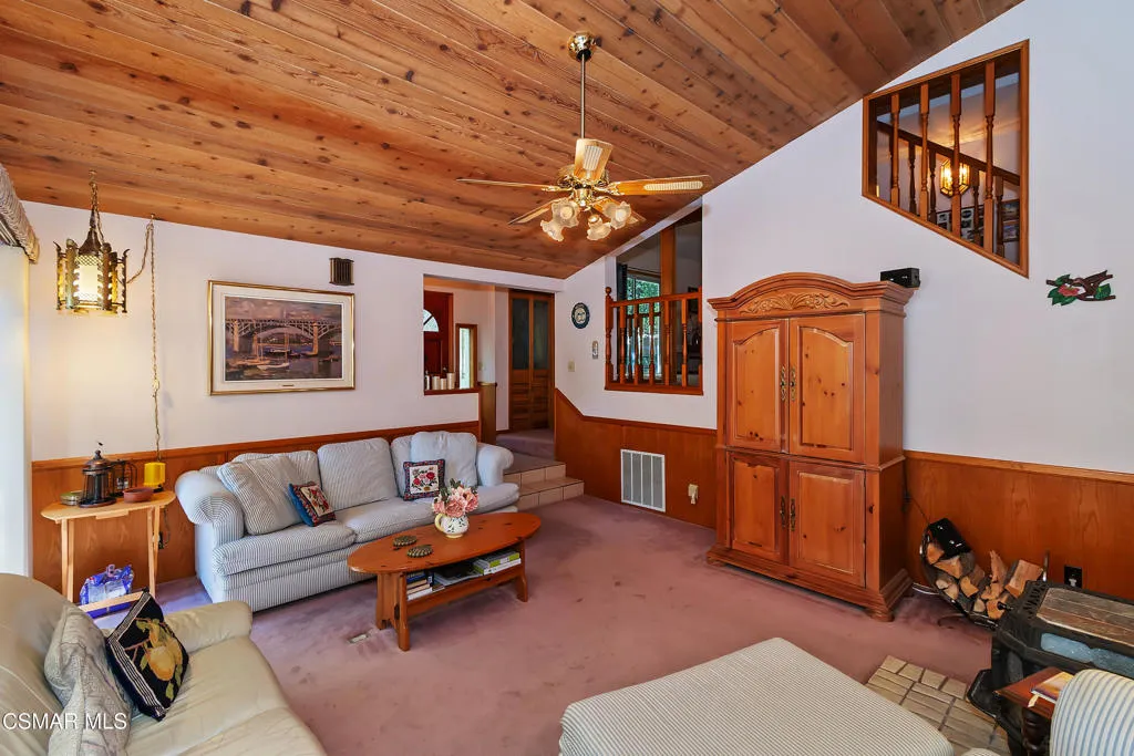 27618 W Shore Road, Lake Arrowhead, California 92352 home-pic-13