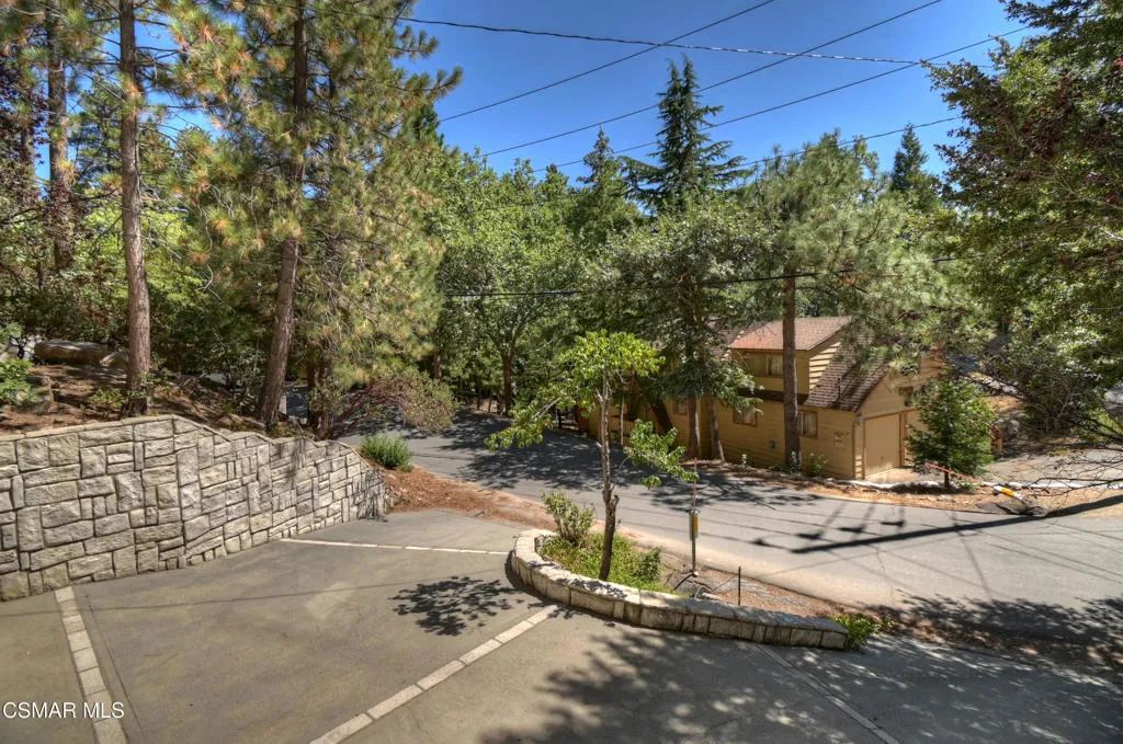 27618 W Shore Road, Lake Arrowhead, California 92352 home-pic-8