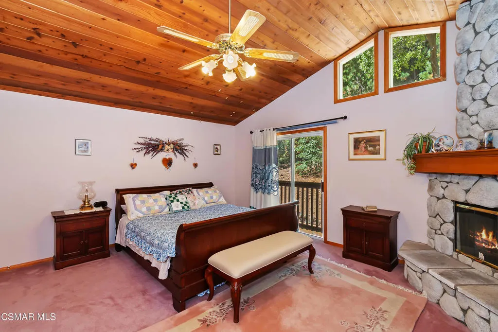 27618 W Shore Road, Lake Arrowhead, California 92352 home-pic-36