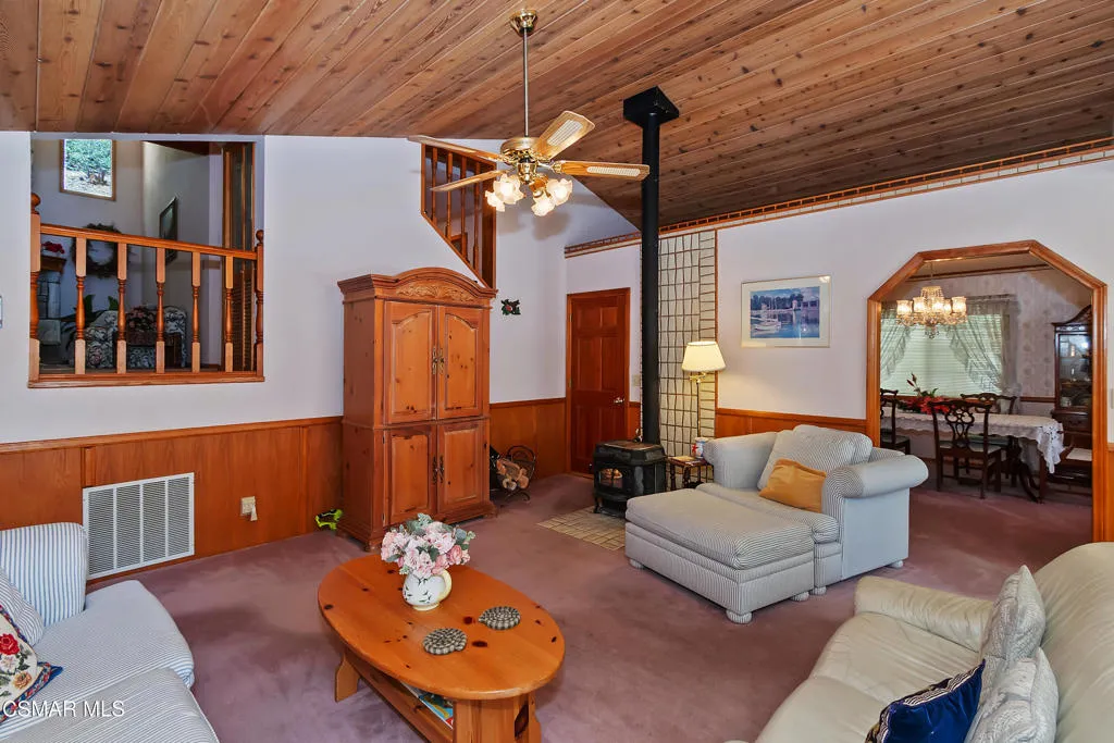 27618 W Shore Road, Lake Arrowhead, California 92352 home-pic-12