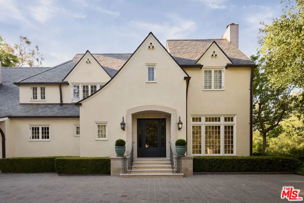 10301 Strathmore Drive, Los Angeles, California 90024, 7 Bedrooms Bedrooms, ,11 BathroomsBathrooms,Residential,For Sale,Strathmore,25586507