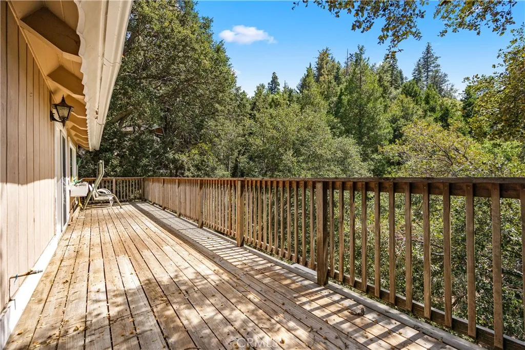 710 Arbula Drive, Crestline, California 92325 home-pic-6