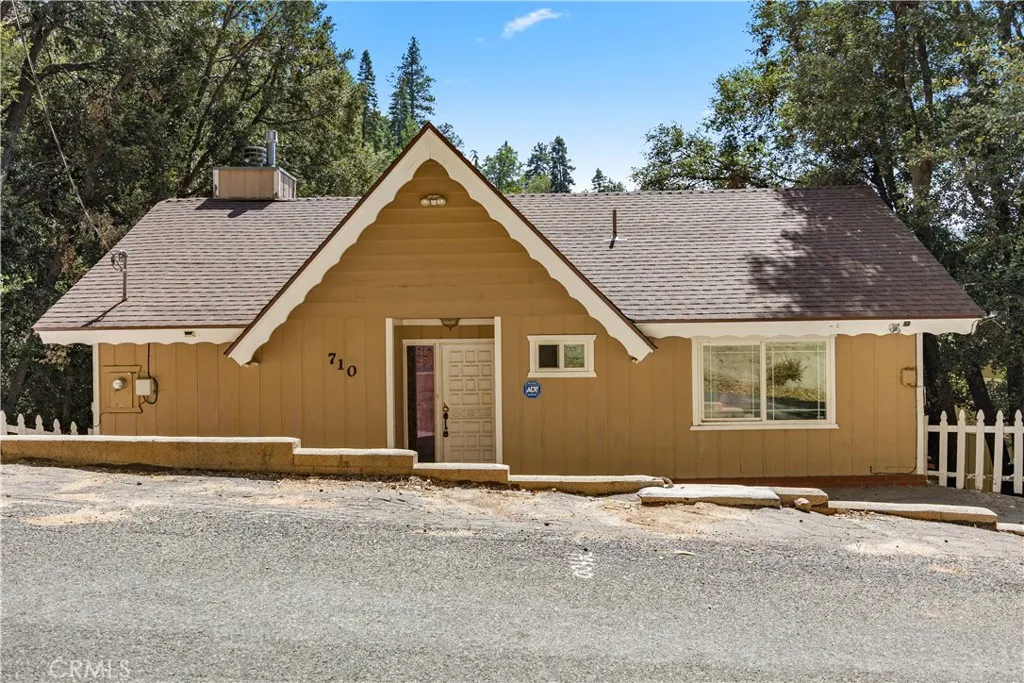 710 Arbula Drive, Crestline, California 92325 home-pic-0