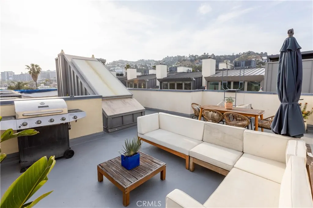1250 N Harper Avenue 306, West Hollywood, California 90046 home-pic-20