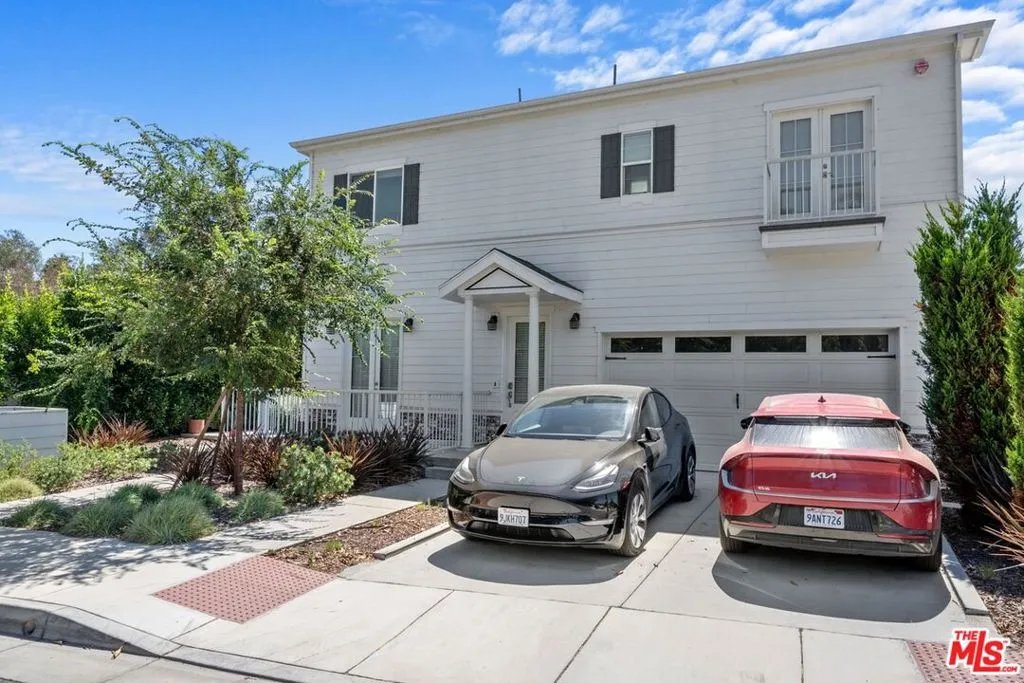 4227 Ince Boulevard #b, Culver City, California 90232, 1 Bedroom Bedrooms, ,1 BathroomBathrooms,Residential Lease,For Rent,Ince Boulevard,25586125