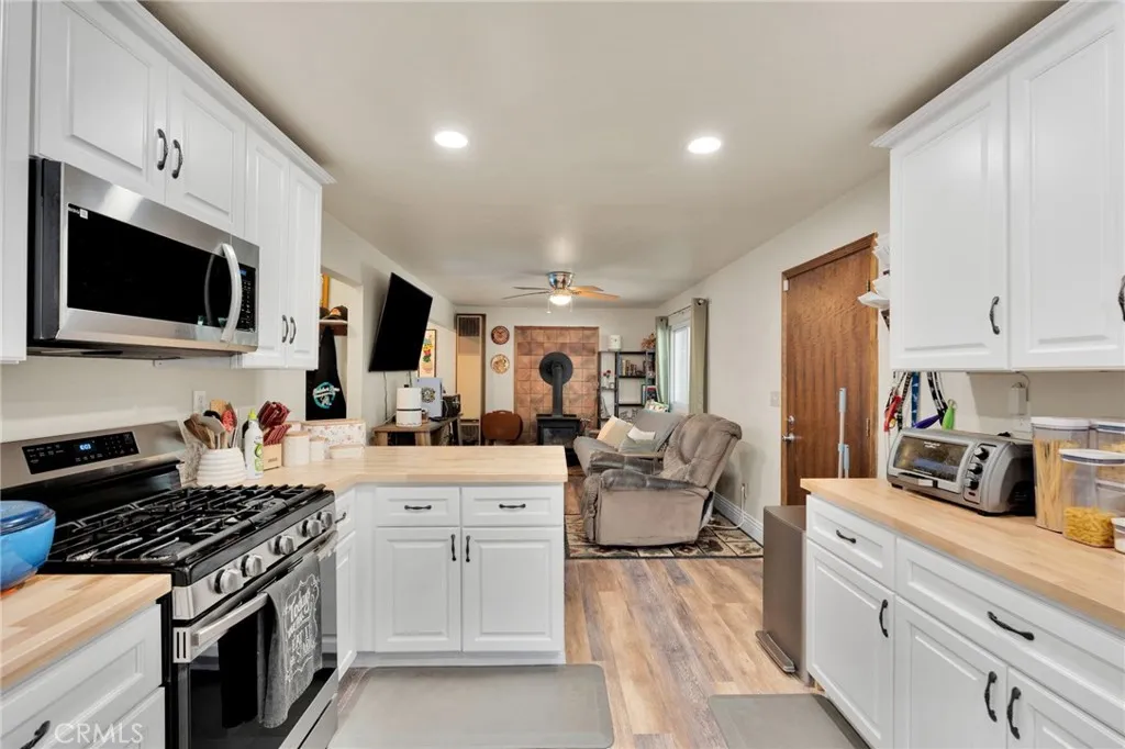 249 Cedar Lane, Sugarloaf, California 92386 home-pic-8