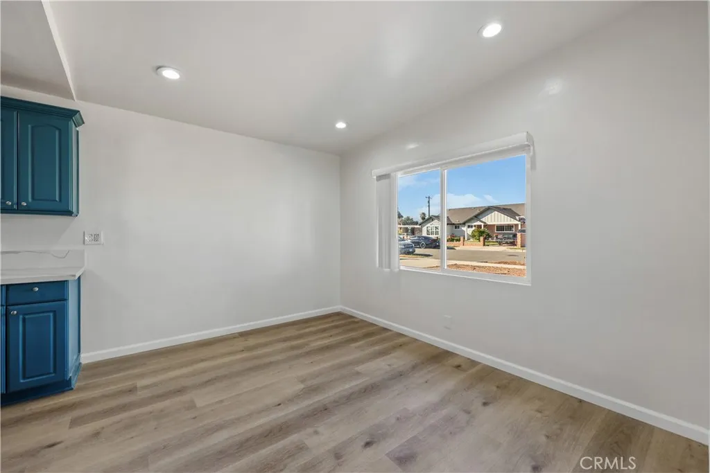 1105 W Berkeley Court, Ontario, California 91762 home-pic-21