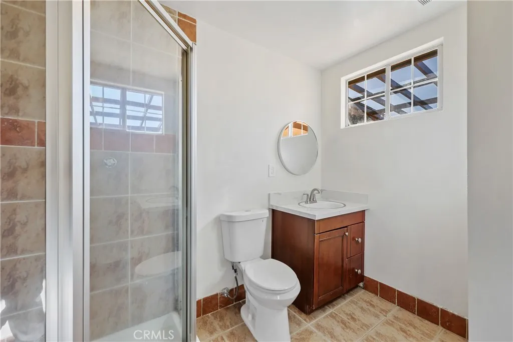 1105 W Berkeley Court, Ontario, California 91762 home-pic-20