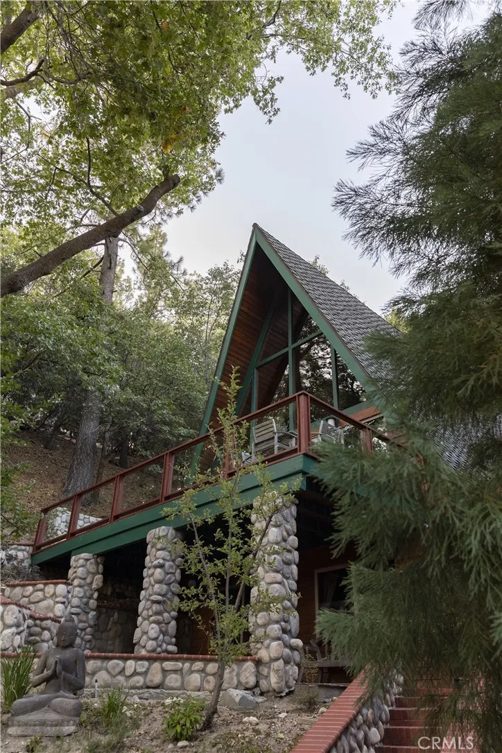 27710 West Shore Road, Lake Arrowhead, California 92352 home-pic-40